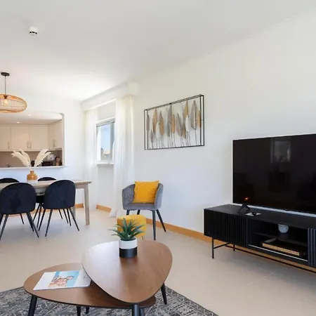 Snazzy Varandas Do Castelo By Garvetur One Bedroom Sleeps 2 Persons * Albufeira