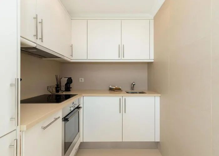 Snazzy Varandas Do Castelo By Garvetur One Bedroom Sleeps 2 Persons 아파트