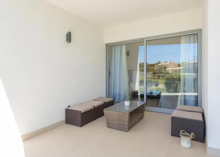 Snazzy Varandas Do Castelo By Garvetur One Bedroom Sleeps 2 Persons 아파트 알부페이라